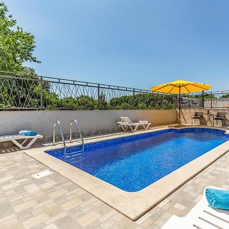 Gorgeous Apartment In Pula With Kitchen Экстерьер фото