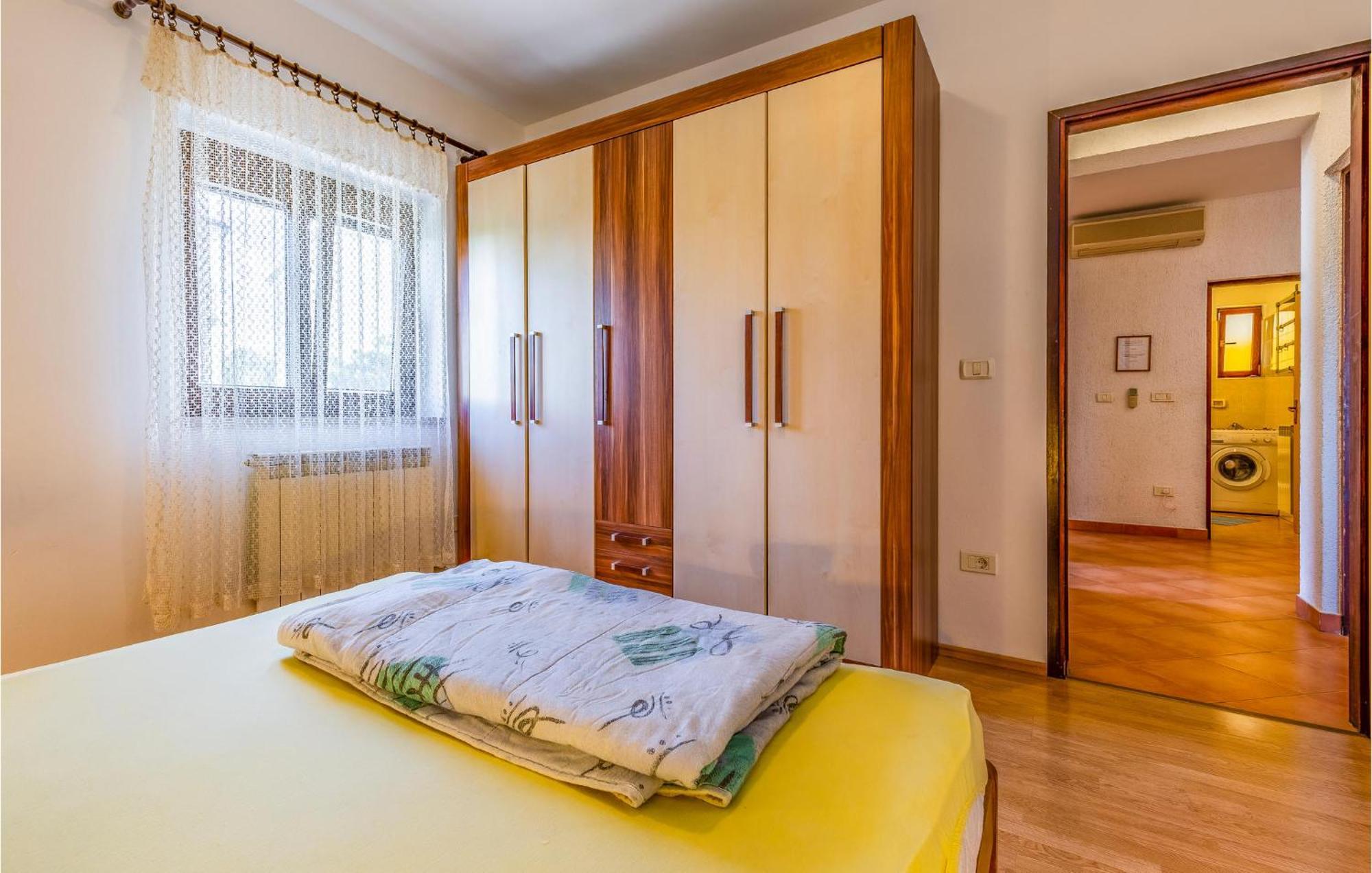 Gorgeous Apartment In Pula With Kitchen Экстерьер фото