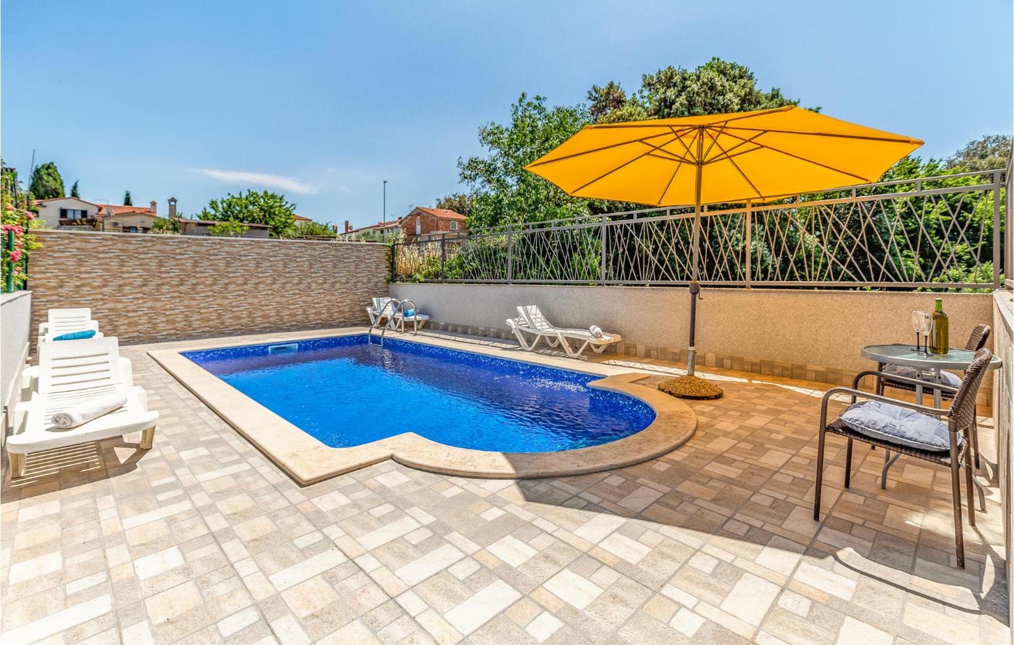 Gorgeous Apartment In Pula With Kitchen Экстерьер фото