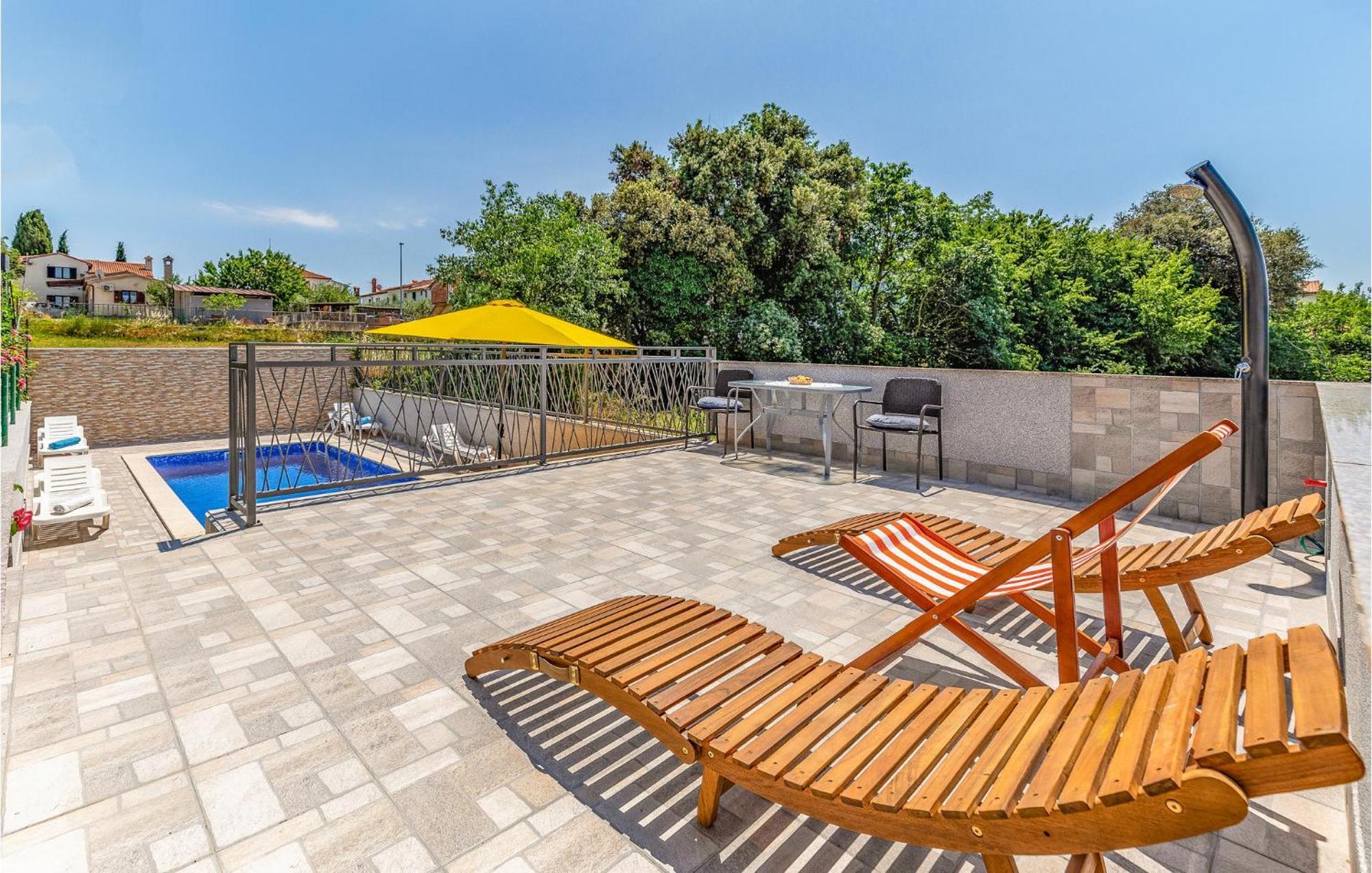 Gorgeous Apartment In Pula With Kitchen Экстерьер фото