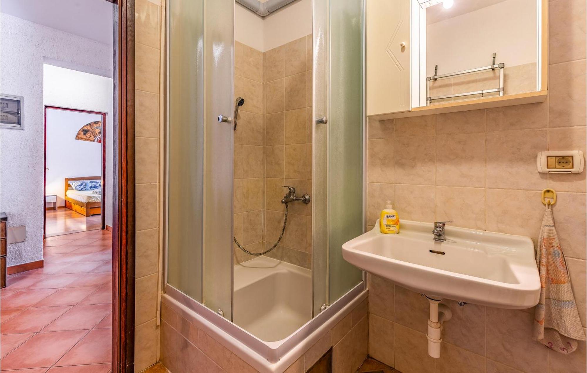 Gorgeous Apartment In Pula With Kitchen Экстерьер фото